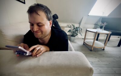 Alene, men ikke ensom