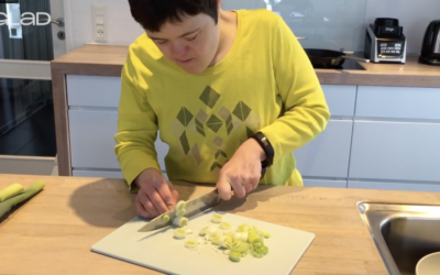 Elisa laver grønsagssuppe