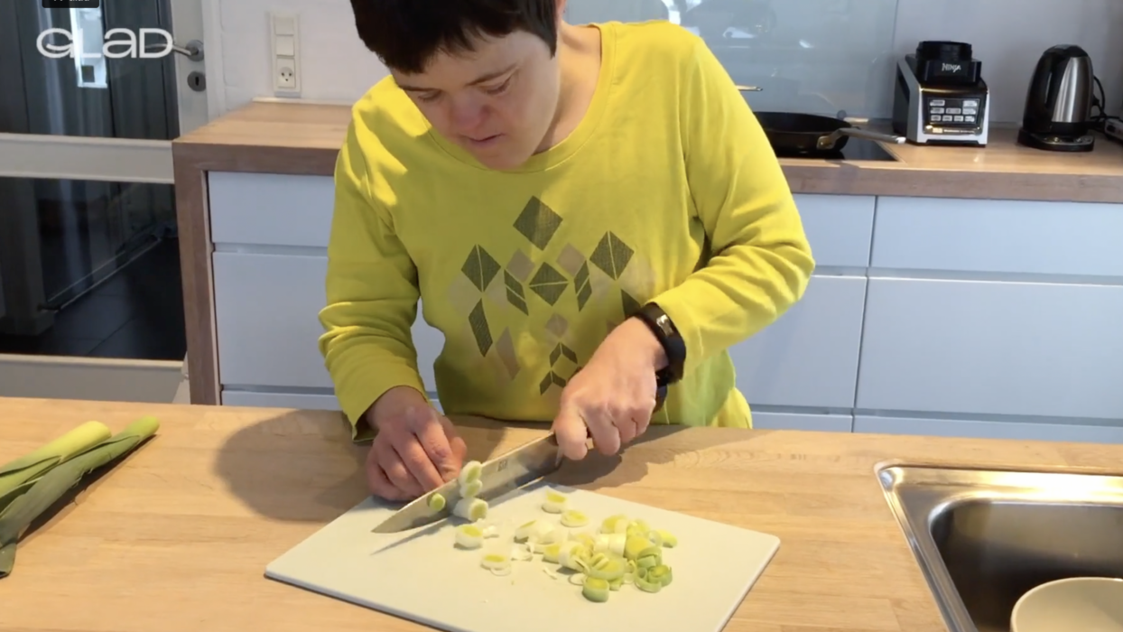 Elisa laver grønsagssuppe