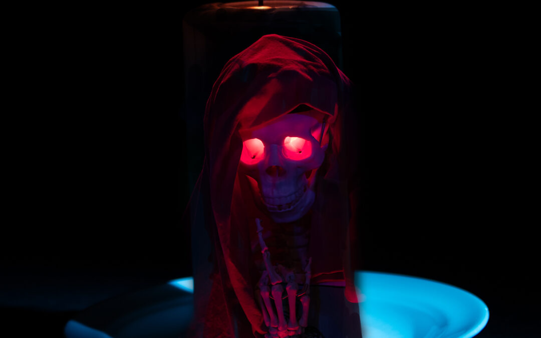 Death sees everyhing