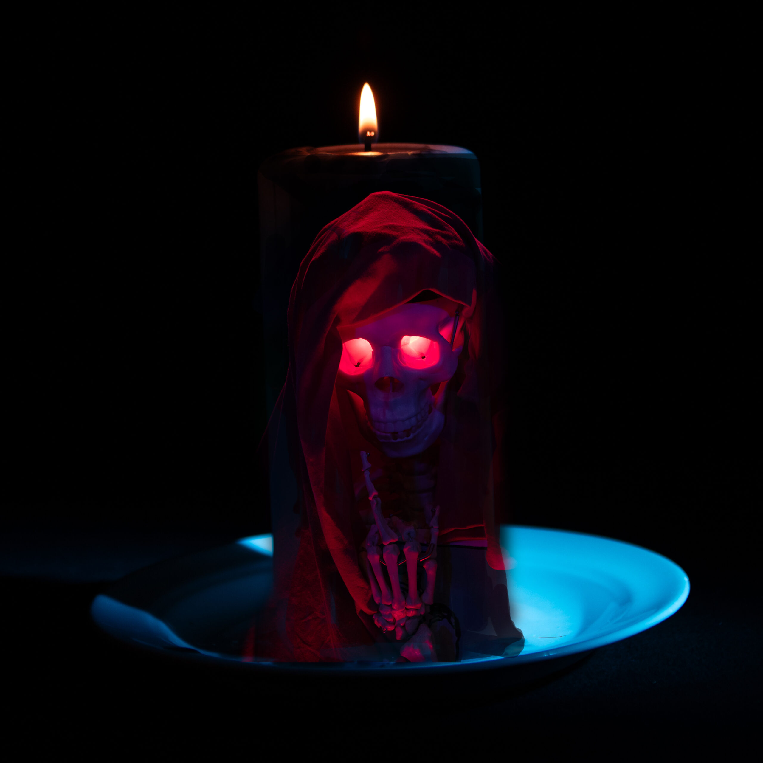 Death sees everyhing