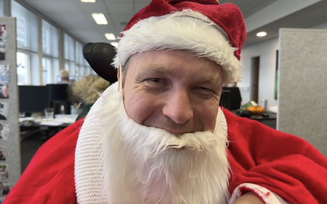 GLAD FOR JUL: GLADS EGEN JULESANG