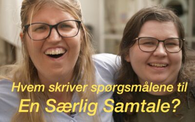 HVEM SKRIVER SPØRGSMÅLENE TIL EN SÆRLIG SAMTALE?