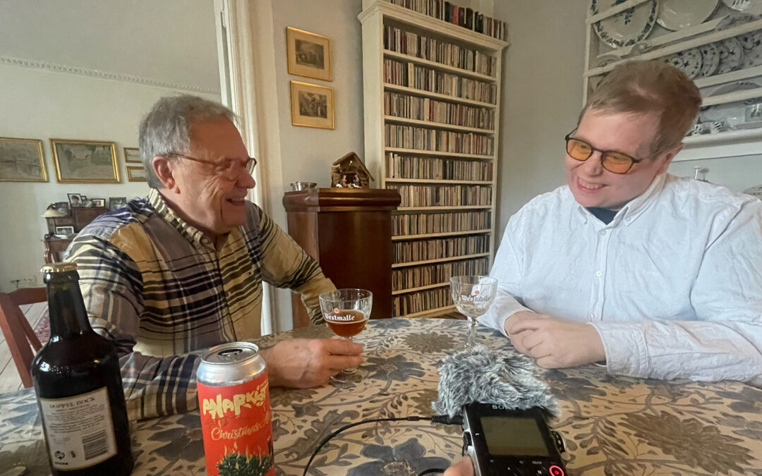 Hvad skal du drikke til dine julesild?  Carsten Berthelsen og Lars Hauberg prøvesmager øl til årets julefrokost. Selvfølgelig krydret med historier og gode grin;) Skål!