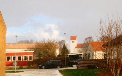 Hvid som kirken faldt den første sne